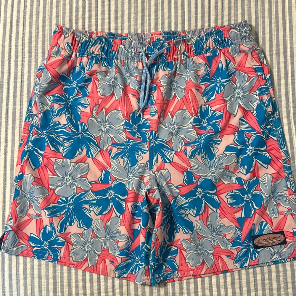 VINEYARD VINES Swim Trunks. Size 18 (kids size) NWOT